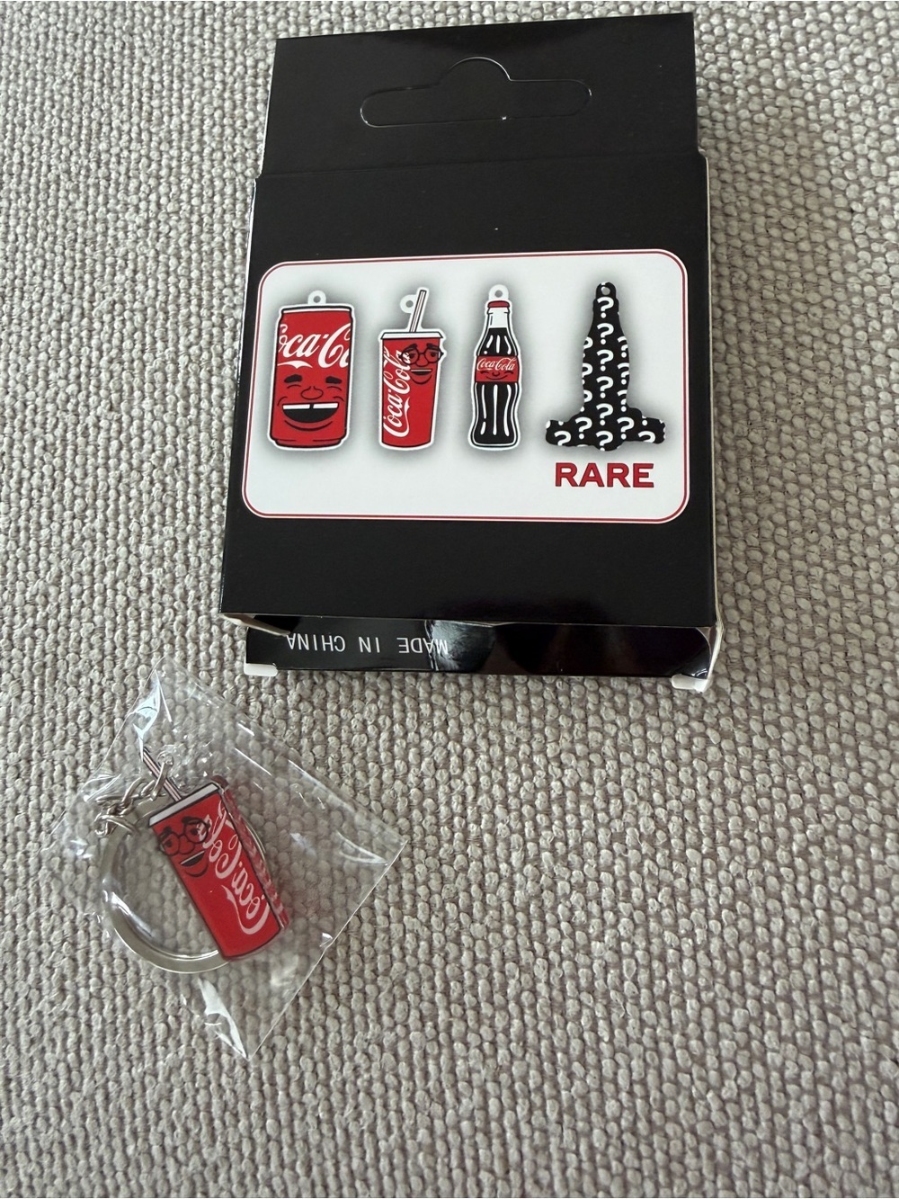 Coca-Cola Serie Keychain Blind Box Official Collectible Coachella Pride 2026 - Picture 3 of 5